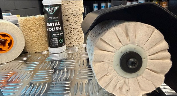 Traanplaat Polijsten als een Pro: De Ultieme Gids voor Schitterend Aluminium met SJP